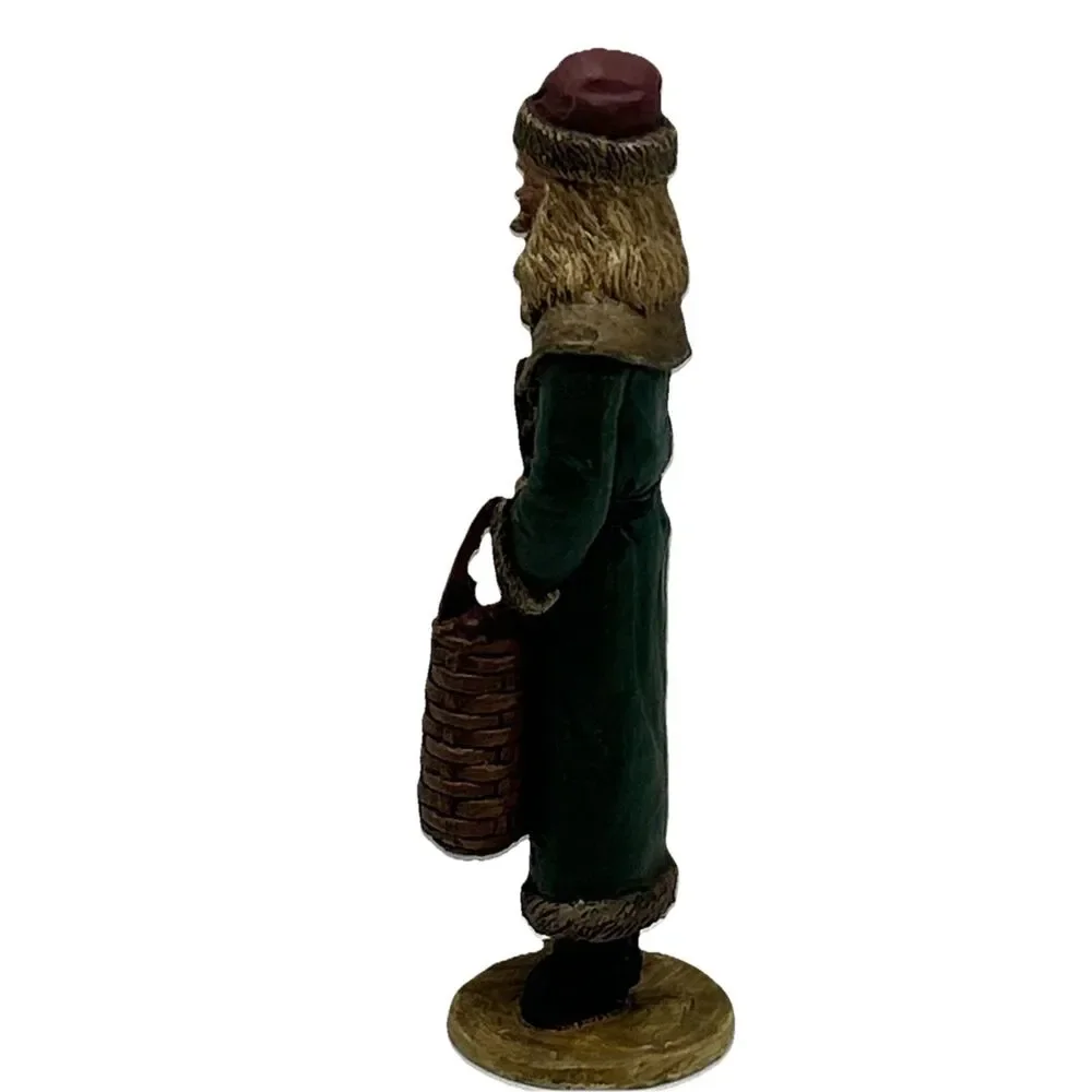 Rustic Old World Santa resin figurine,‎ 6.5